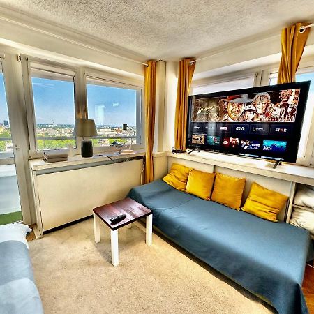 Sun Clima/Ac Metro X2 Fast Wifi 500 Mbs 70'Tv Netflix Appletv Hbo Apartment Warsaw Ngoại thất bức ảnh